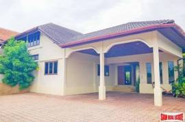 2.9 mln THB Saving! 13 mln THB reduced from 15.9 mln THB - Spacious Five Bedroom Family House with Private Pool for Sale in Great Rawai Location