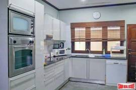 2.9 mln THB Saving! 13 mln THB reduced from 15.9 mln THB - Spacious Five Bedroom Family House with Private Pool for Sale in Great Rawai Location