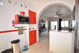 GREAT TOWNHOUSE WITH SWIMMING POOL, SOLARIUM AND GARAGE