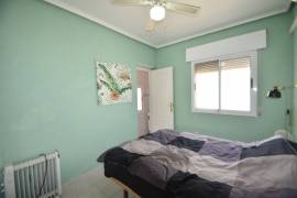GREAT TOWNHOUSE WITH SWIMMING POOL, SOLARIUM AND GARAGE