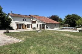 €201000 - Riverside Property with Attached Barn and Gardens