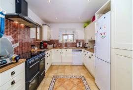 4 Bedrooms - Property - For Sale