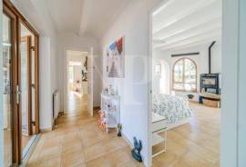 4 Bedrooms - Property - For Sale