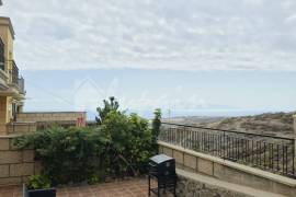 3 Bedroom Townhouse in Residential Elena for Sale In Chayofa LP33626