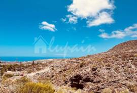 3 Bedroom Townhouse in Residential Elena for Sale In Chayofa LP33626