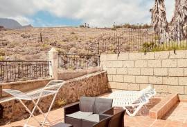 3 Bedroom Townhouse in Residential Elena for Sale In Chayofa LP33626