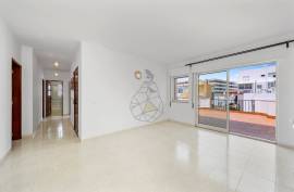 Penthouse with 3 Bedrooms and spacious terrace - Portimão