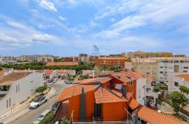 Penthouse with 3 Bedrooms and spacious terrace - Portimão