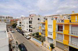 Penthouse with 3 Bedrooms and spacious terrace - Portimão