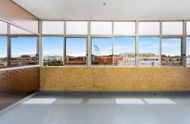 Penthouse with 3 Bedrooms and spacious terrace - Portimão