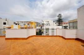 Penthouse with 3 Bedrooms and spacious terrace - Portimão