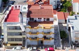 Penthouse with 3 Bedrooms and spacious terrace - Portimão