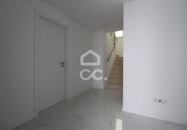 New 3 bedroom villa in Arazede