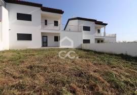 New 3 bedroom villa in Arazede