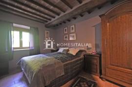Beautiful Stone Farmhouse with Pool and Panoramic Garden