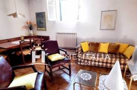 Renovated apartment over 3 floors