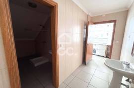 Fully Equipped Restaurant or Snack Bar in Orgens