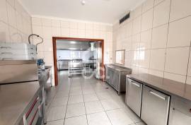Fully Equipped Restaurant or Snack Bar in Orgens