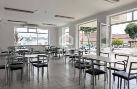 Fully Equipped Restaurant or Snack Bar in Orgens