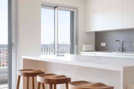 New T3 apartment in Seixal with exceptional views of the Tagus & Lisbon