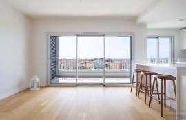 New T3 apartment in Seixal with exceptional views of the Tagus & Lisbon