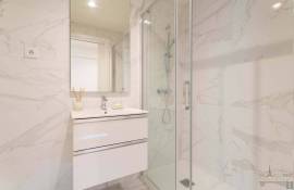 New T3 apartment in Seixal with exceptional views of the Tagus & Lisbon