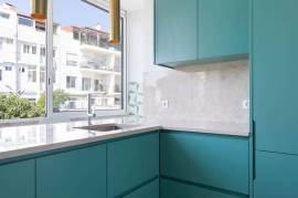 Lisbon Graça T1 of charm beautiful renovation with charming veranda and its unobstructed view