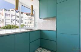 Lisbon Graça T1 of charm beautiful renovation with charming veranda and its unobstructed view