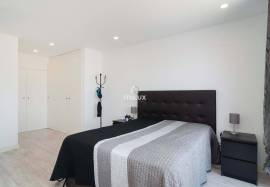 3 Bedroom Terraced House with Garage in Redondos