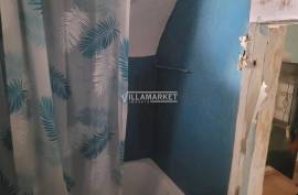 3 +1 bedroom bank apartment located on the ground floor of a three-storey building, in the heart of Borba.