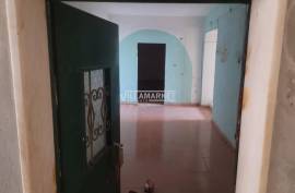 3 +1 bedroom bank apartment located on the ground floor of a three-storey building, in the heart of Borba.