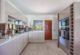 Luxury 3-Bedroom Villa with self contained guest area, pool & Panoramic Views – Moncarapacho.