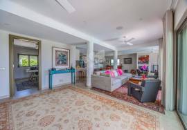 Luxury 3-Bedroom Villa with self contained guest area, pool & Panoramic Views – Moncarapacho.