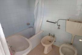 Figueira - Single storey house to restore