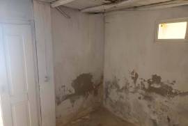 Figueira - Single storey house to restore