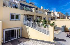Modern 3 bedroom Townhouse with private pool & studio near beaches and town