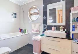 TAVIRA - APARTMENT - 3 BEDROOMS - TERRACE - GARAGE