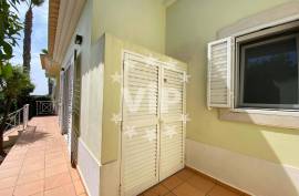 PECHÃO - VILLA - 4 BEDROOMS - SWIMMING POOL - GARAGE