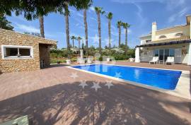 PECHÃO - VILLA - 4 BEDROOMS - SWIMMING POOL - GARAGE