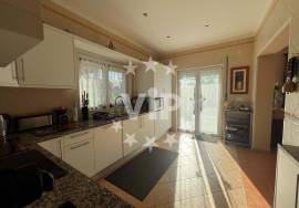 MONCARAPACHO - DETACHED HOUSE - 4 BEDROOMS - SWIMMING POOL - GARAGE