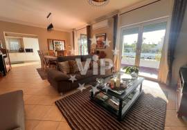 MONCARAPACHO - DETACHED HOUSE - 4 BEDROOMS - SWIMMING POOL - GARAGE