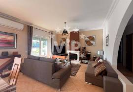 MONCARAPACHO - DETACHED HOUSE - 4 BEDROOMS - SWIMMING POOL - GARAGE