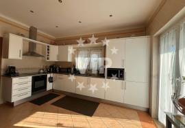 MONCARAPACHO - DETACHED HOUSE - 4 BEDROOMS - SWIMMING POOL - GARAGE