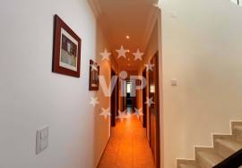 MONCARAPACHO - DETACHED HOUSE - 4 BEDROOMS - SWIMMING POOL - GARAGE