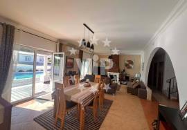 MONCARAPACHO - DETACHED HOUSE - 4 BEDROOMS - SWIMMING POOL - GARAGE