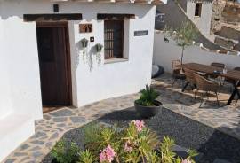 Stunning 2 Bed Cave House For Sale in Granda