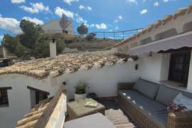 Stunning 2 Bed Cave House For Sale in Granda