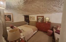 Stunning 2 Bed Cave House For Sale in Granda