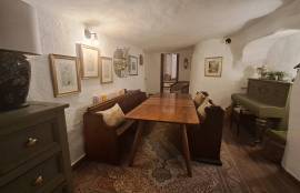 Stunning 2 Bed Cave House For Sale in Granda