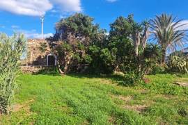 Excellent 2 Bed Stone House for Sale In Pantelleria